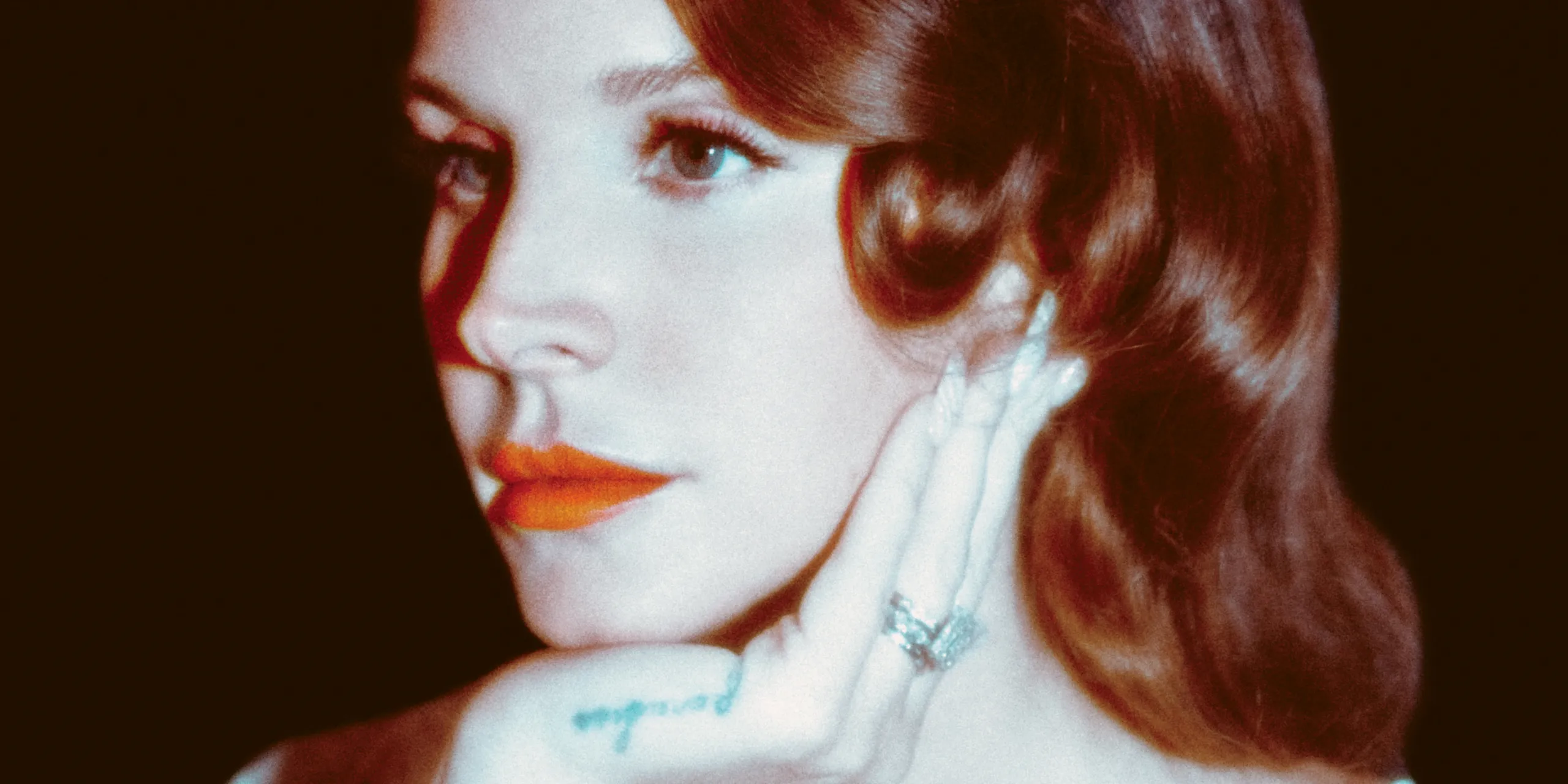 Did You Know That There’s a Tunnel Under Ocean Blvd? Let’s Talk About the Lyrics, the Mood, and the Lana Del Rey of It All